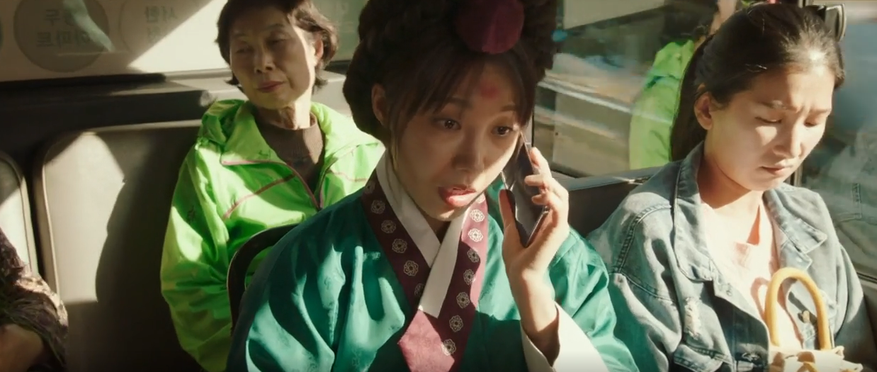 낮과 밤이 다른 그녀