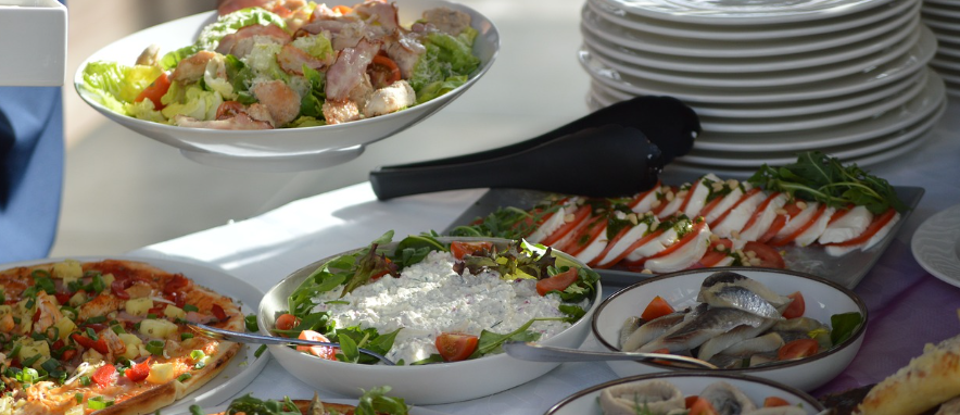 브런치 샐러드 사진