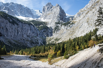 세계의 신비로운 장소 10곳 &ndash; 자연적으로 형성된 경이로운 여행지 탐험