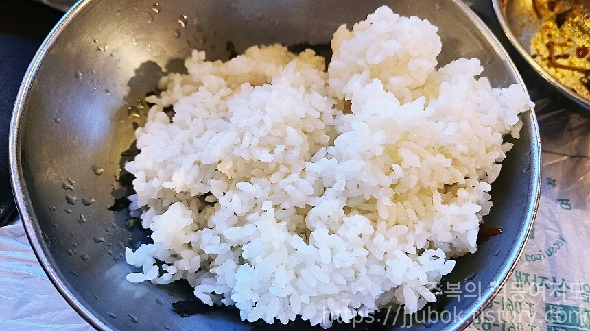 돌문어상회-돌문어삼합-갓볶음밥-준비
