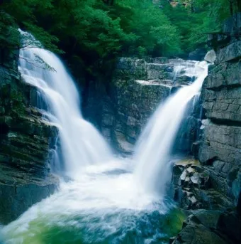 여름 피서지 베스트10 계곡 바다 실내 명소로 무더위 탈출_2