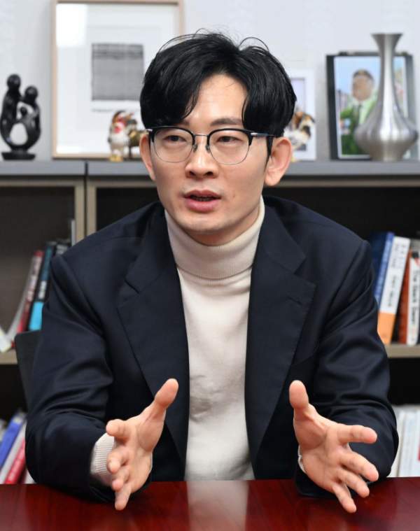 박충권 탈북자