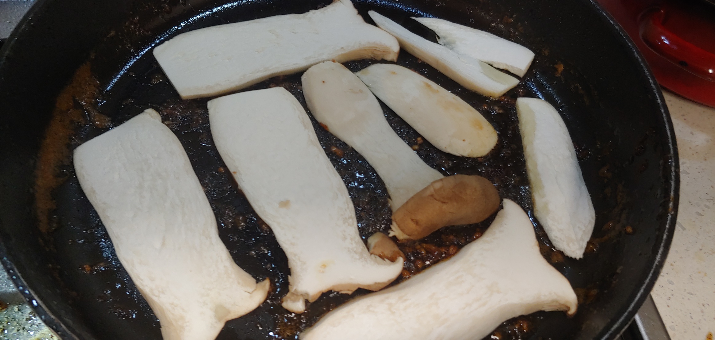 구운 새송이도 별거아니지만 맛을 보장해줍니다