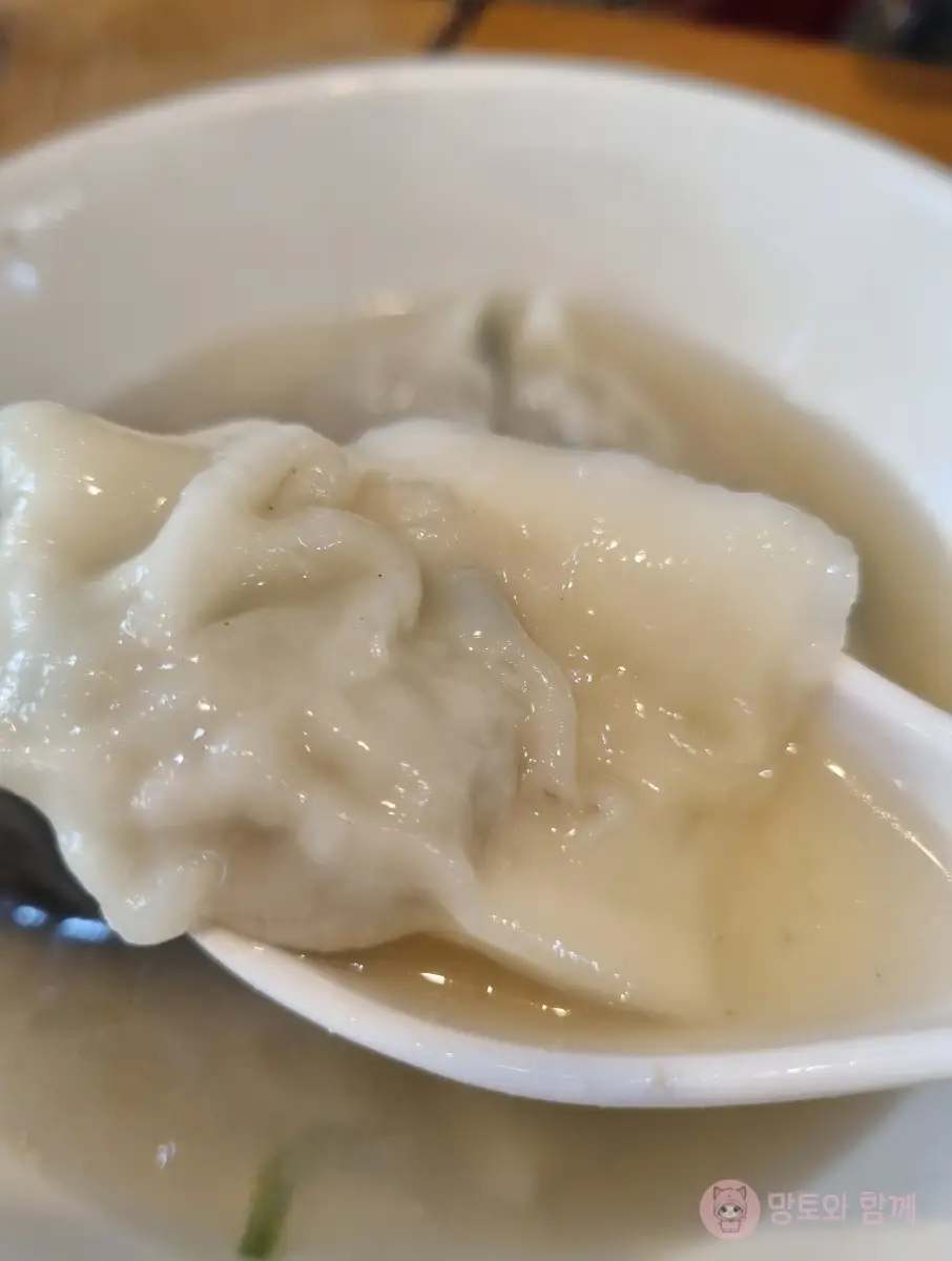 만두국-만두