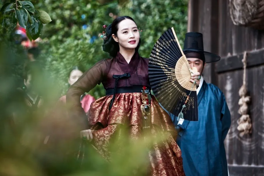 연홍