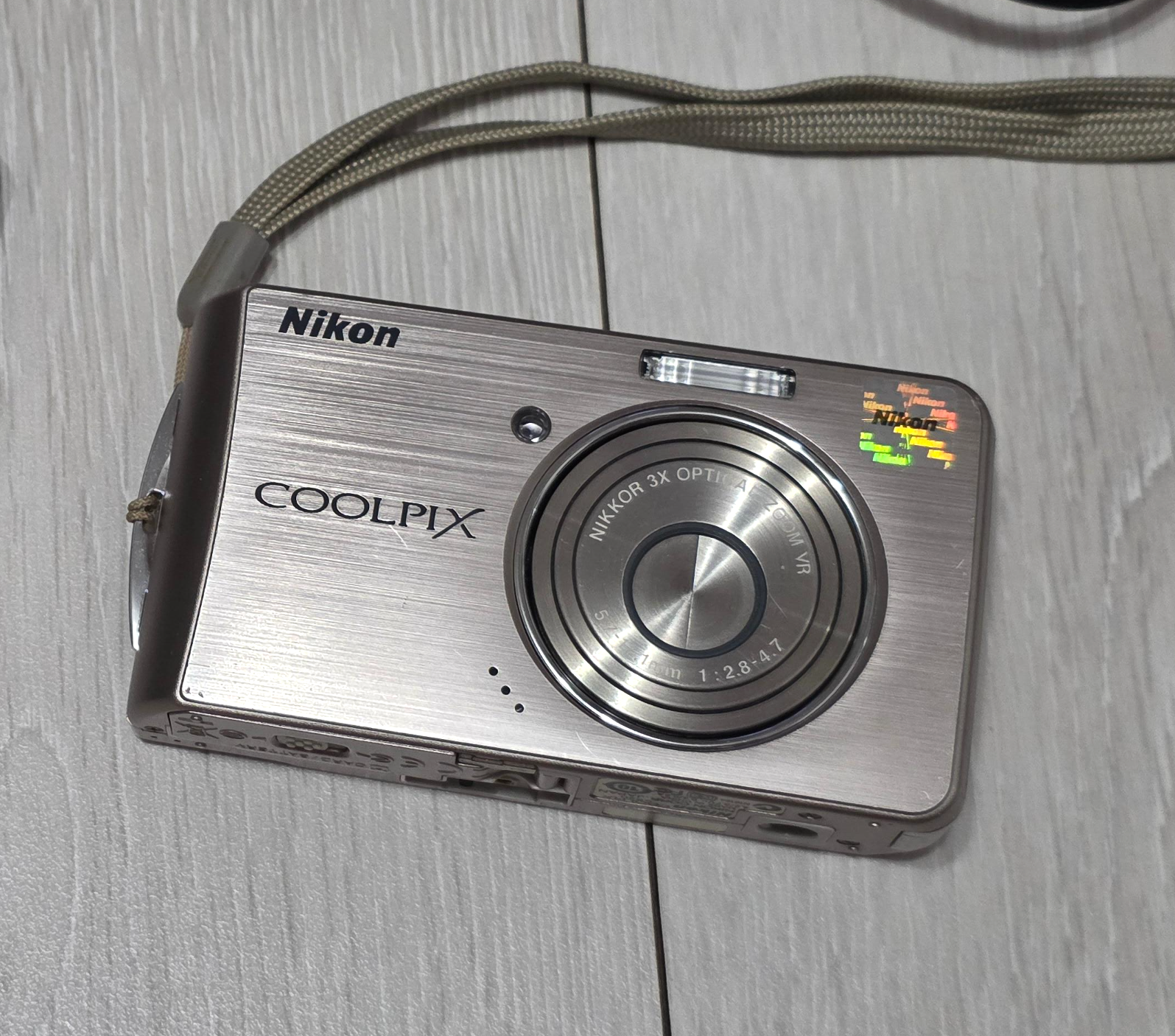 니콘 쿨픽스 s520 nikon coolpix 빈티지 디카 카메라 추천 01