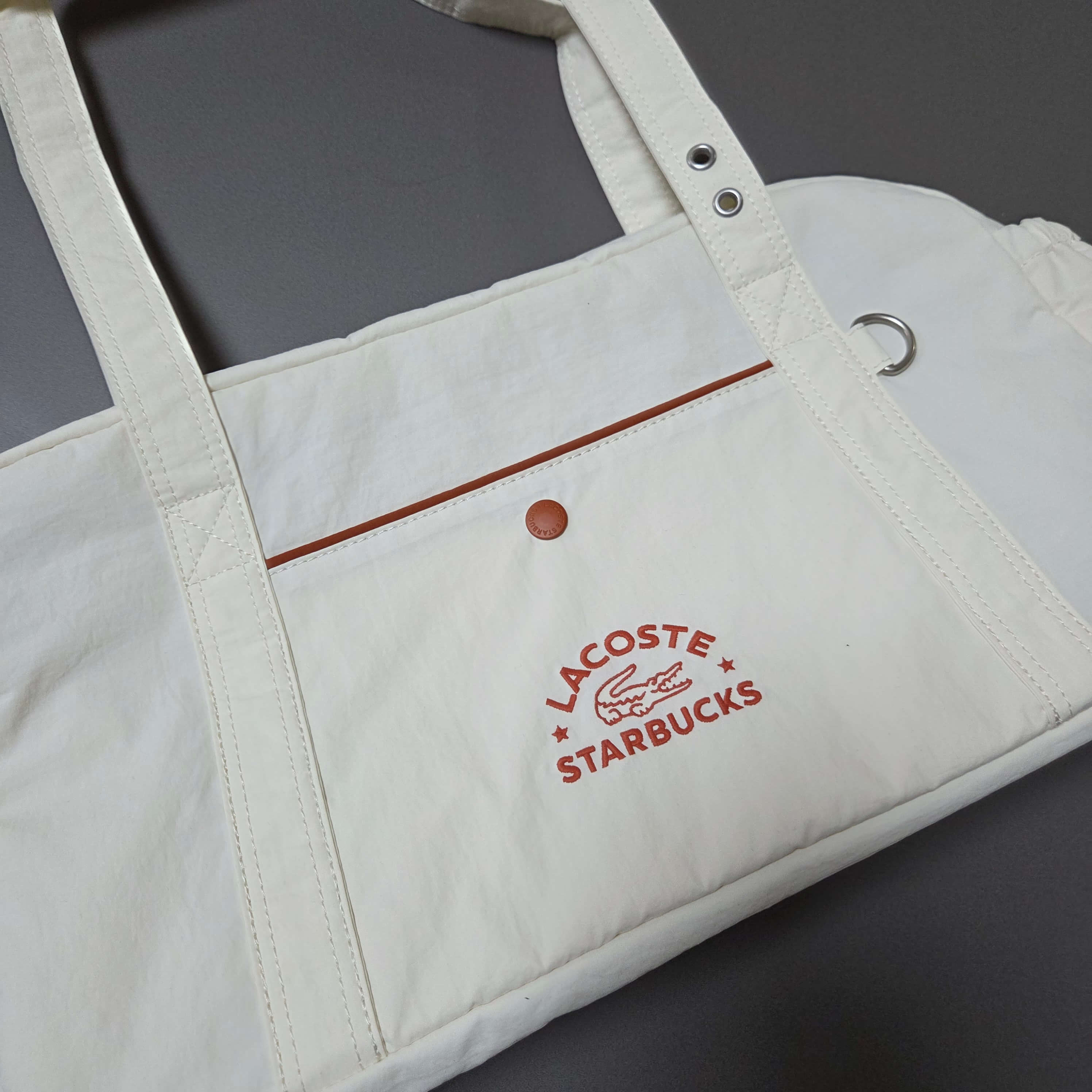 스타벅스 프리퀀시 라코스테