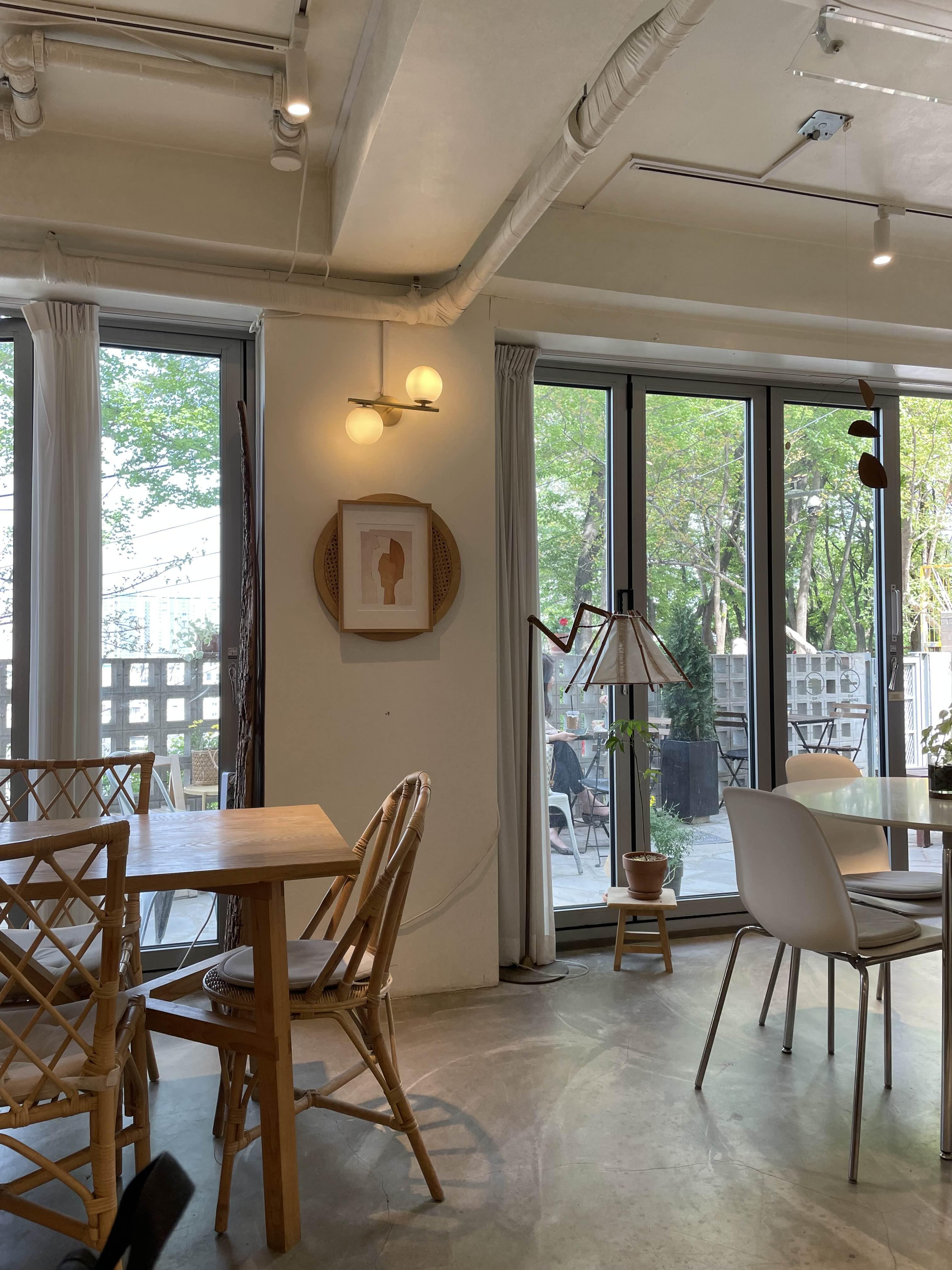 카페 내부 사진