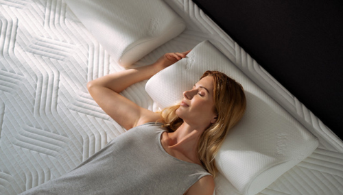 냉각 베개와 매트 활용