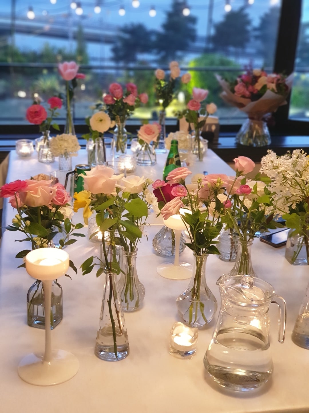 아이-오유-프로포즈-꽃-장식