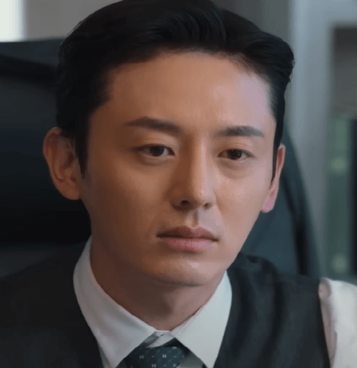 로얄로더 강성주역 이지훈