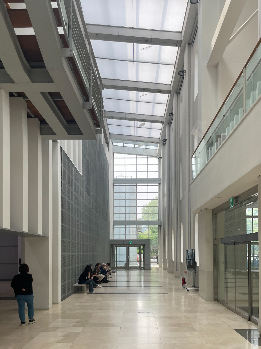 서울 시립미술관 1층 내부