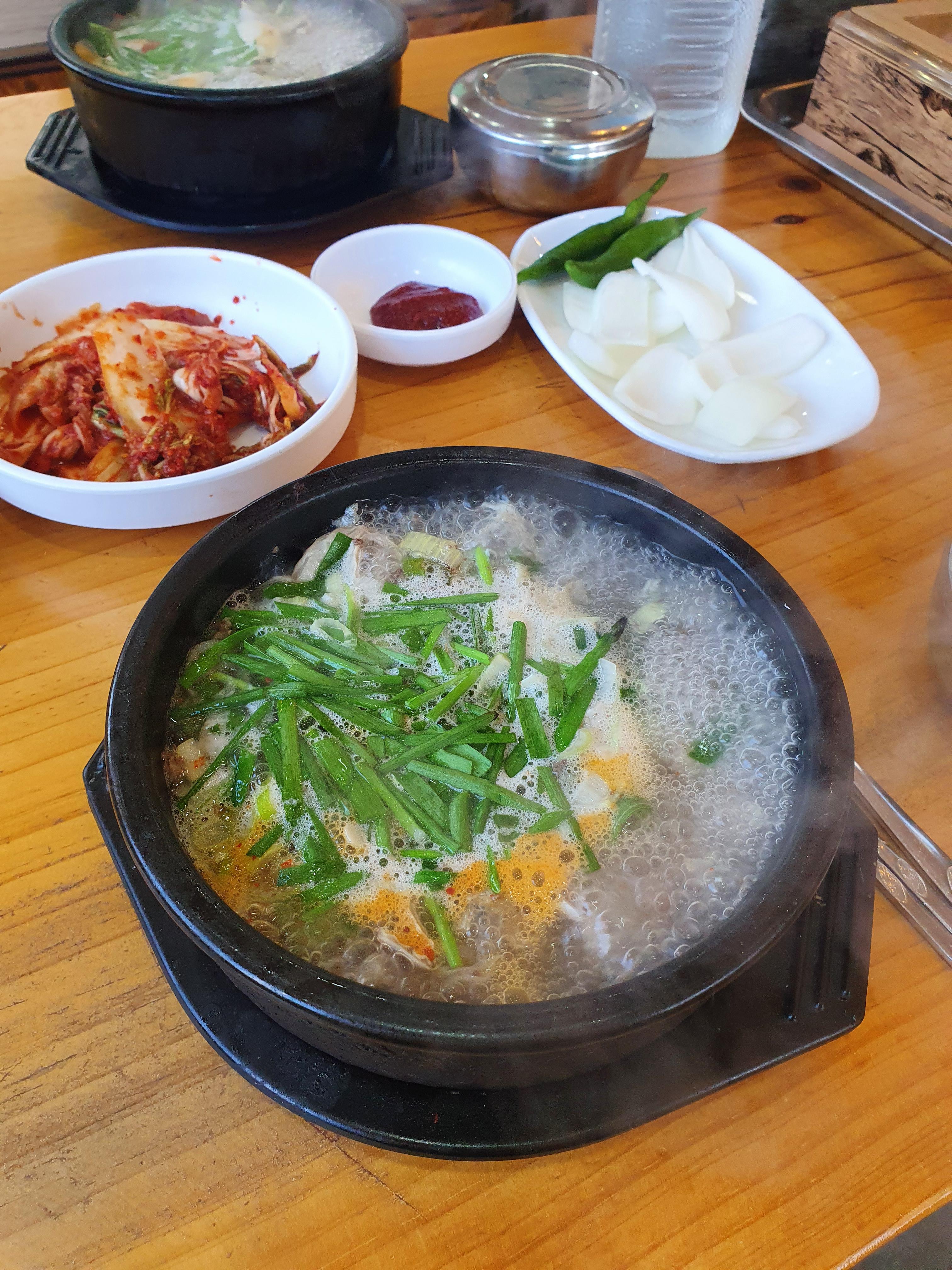 관저동 점심식사 하기 좋은 천복순대국밥