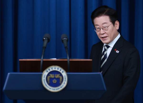 이재명 대통령 시민 대행진 불참 12월 3일