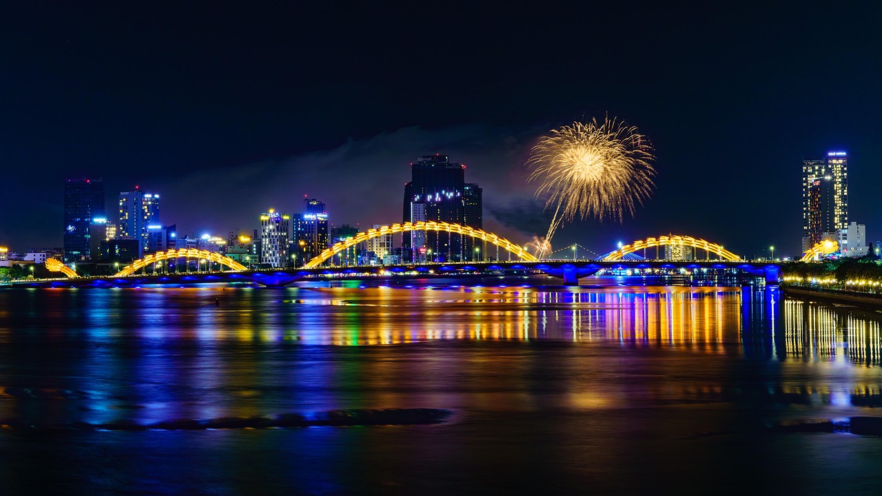 베트남 다낭 한강 용다리 불꽃놀이