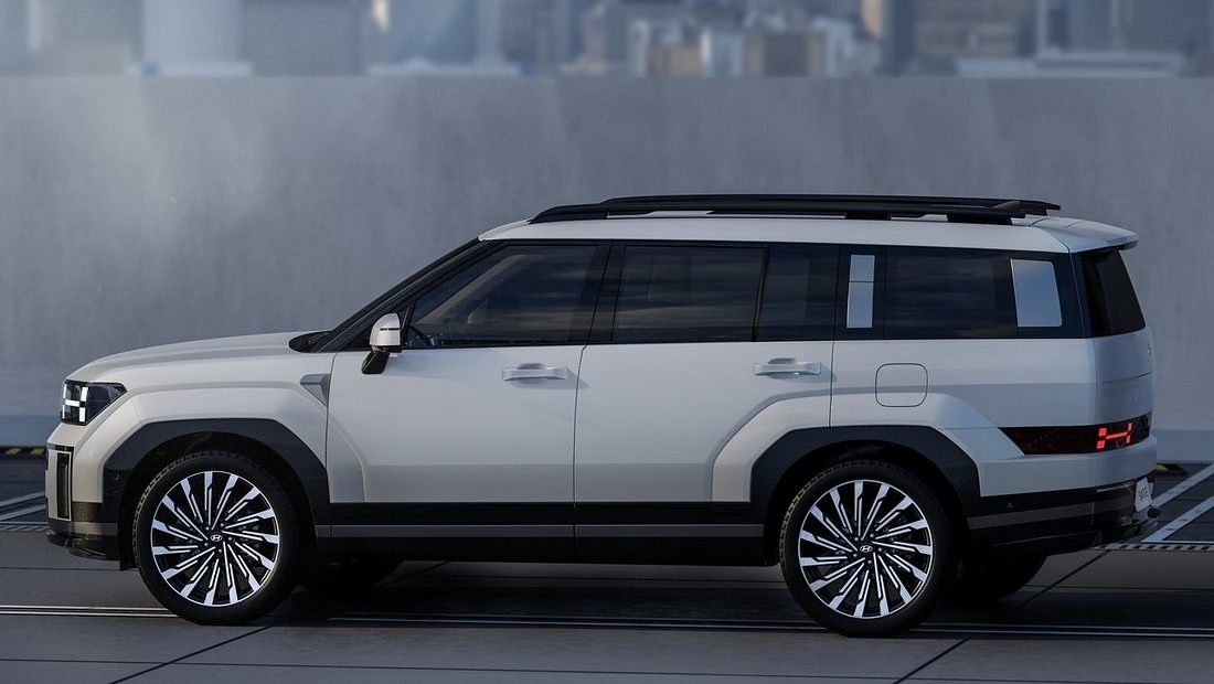 싼타페 23년형 모델 측면사진 출처 다음자동차