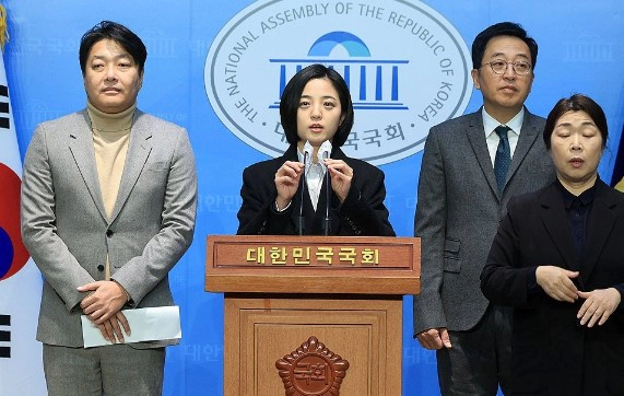 류호정 금태섭 신당 &amp;#39;새로운 선택&amp;#39; 비난 상황