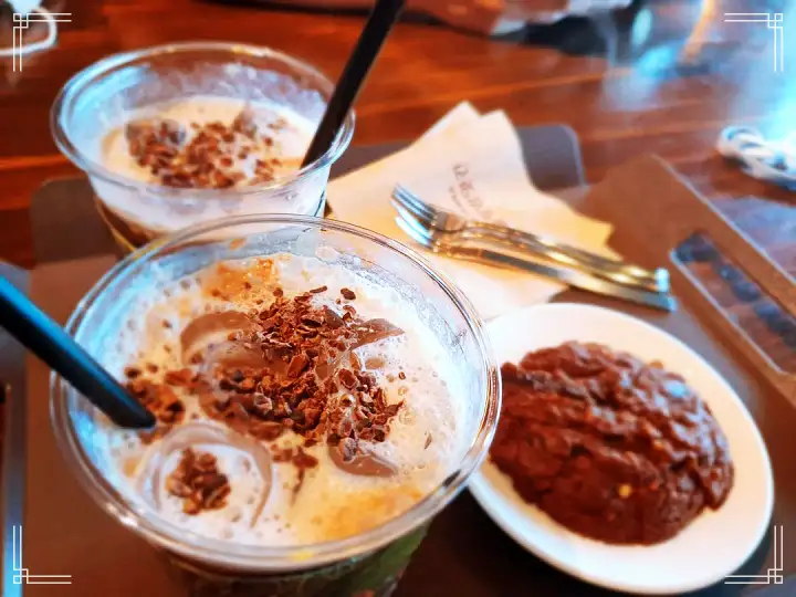 생생정보 카카오 다크 초컬릿 디저트 카페 맛집