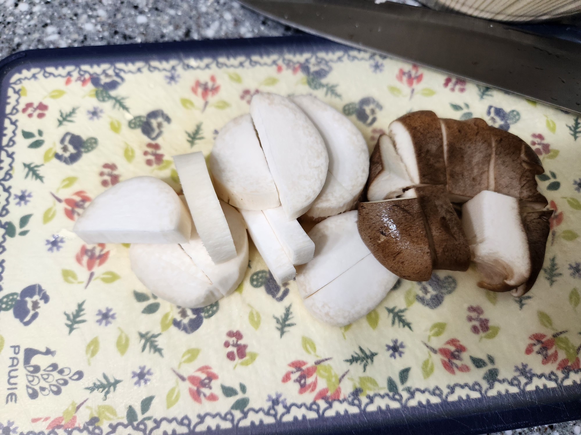 간장 닭볶음탕 맛있게 만드는 법, 집에있는 간단한 재료로 만들었어요