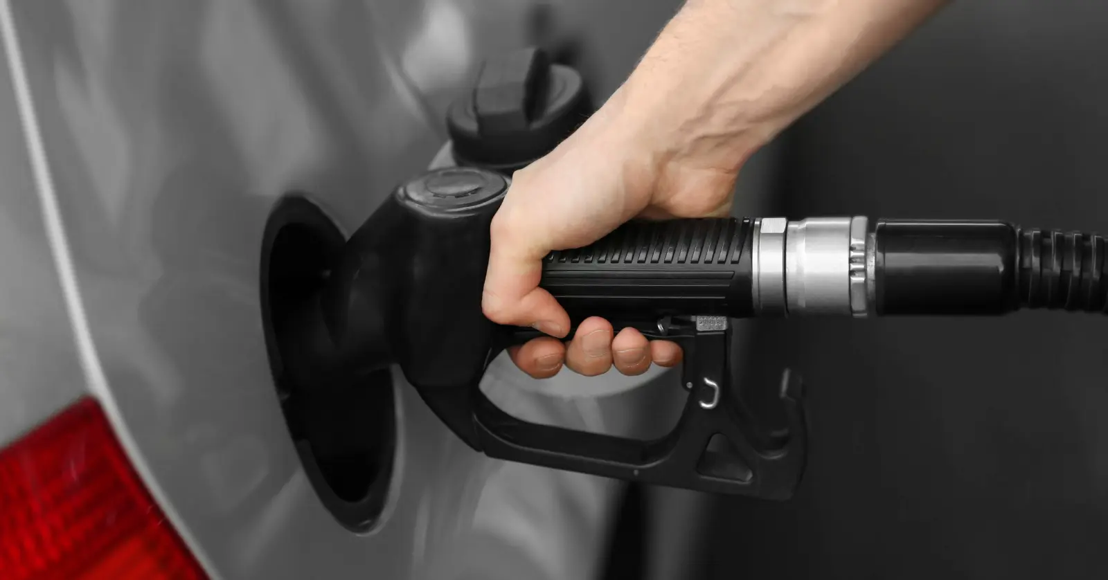 유류세 인하 종료? 연장과 축소된 인하율의 실체