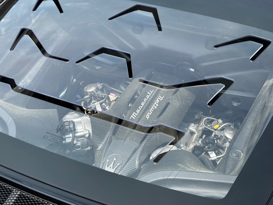 [시승] &quot;강렬함과 감성의 조화&quot; 서킷서 만난 삼지창&#44; 마세라티 &#39;그레칼레·MC20&#39;