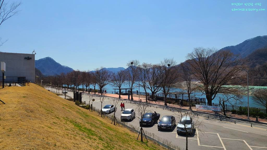 충주댐벚꽃길주차장