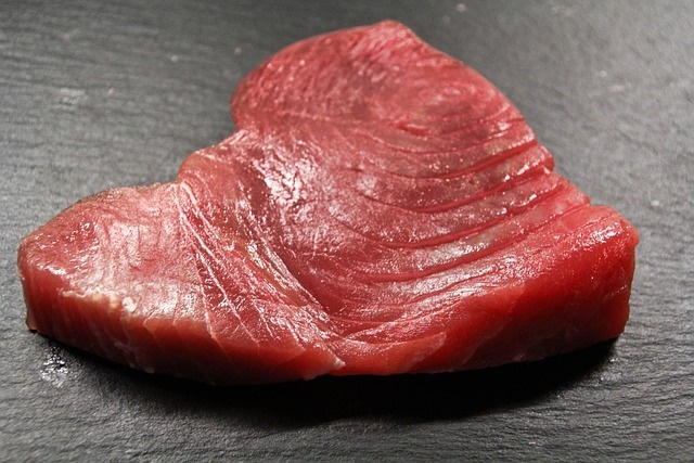 방어 회 관련 어종인 참치 사진