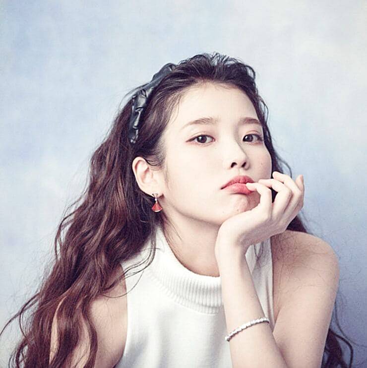 가수-아이유