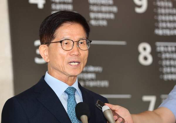 김문수 노동부장관 경력
