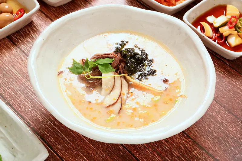투데이 맛있는 메뉴 세계심장재단 환자회복식 추천 간호사가 연구 개발한 타조 사골 곰탕, 타조 불고기 덮밥, 타조 육회 비빔밥 맛있는 식당 추천 부산 서구 맛집