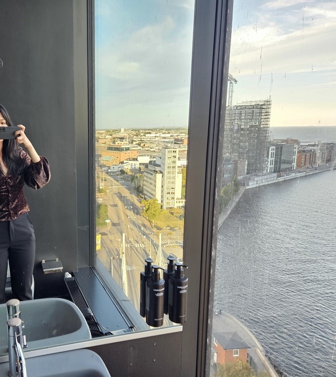 카사이 인더 스카이 화장실 뷰