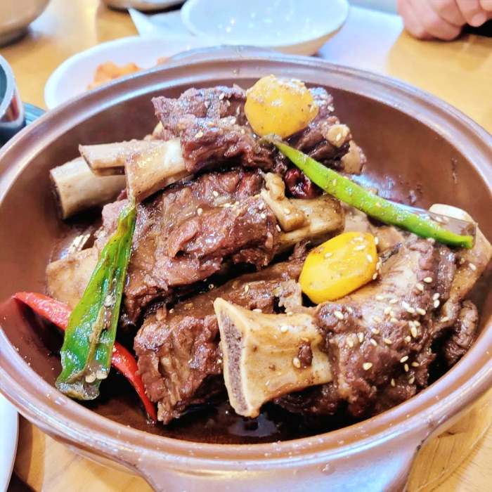 어서와 한국은 처음이지 소갈비찜 김치 3종 만두 간자미무침 영국 신사 친구들 편 강남 압구정 맛집 위치