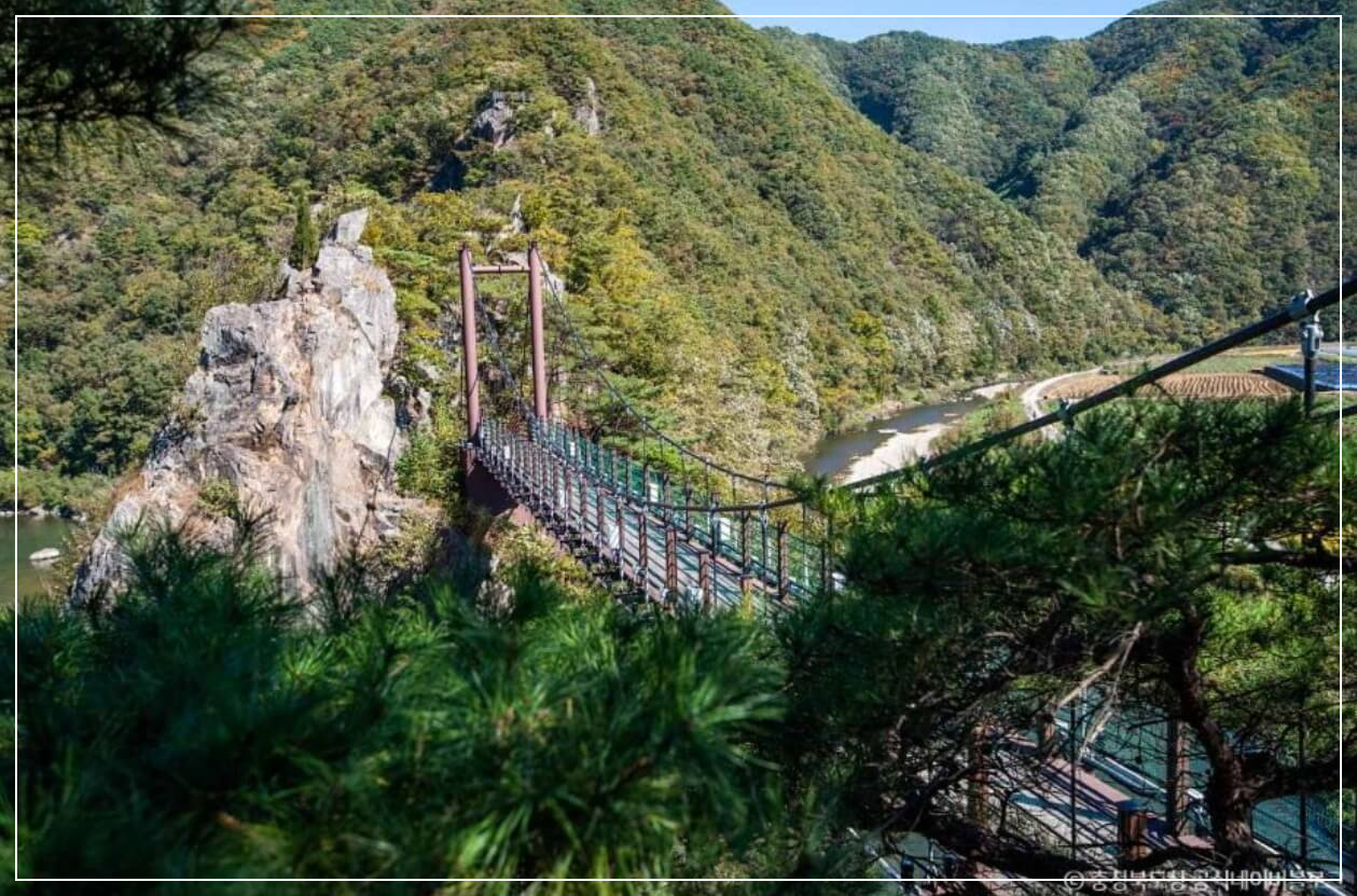 충주 가볼만한곳 베스트10 수주팔봉 출렁다리