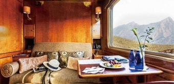 이색 기차 여행 관련