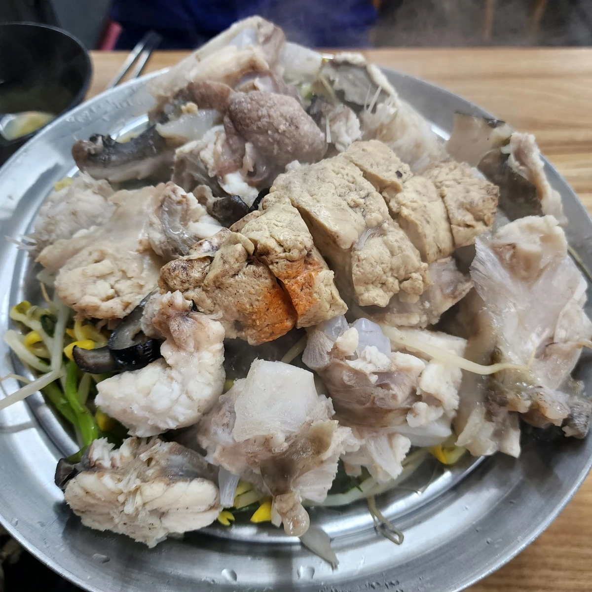 동암도깨비-아귀수육