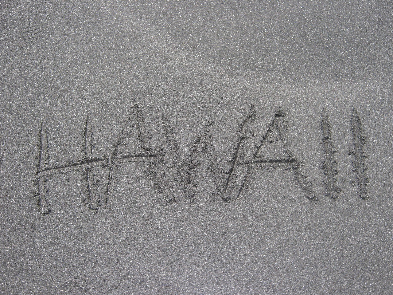 Hawaii sand text