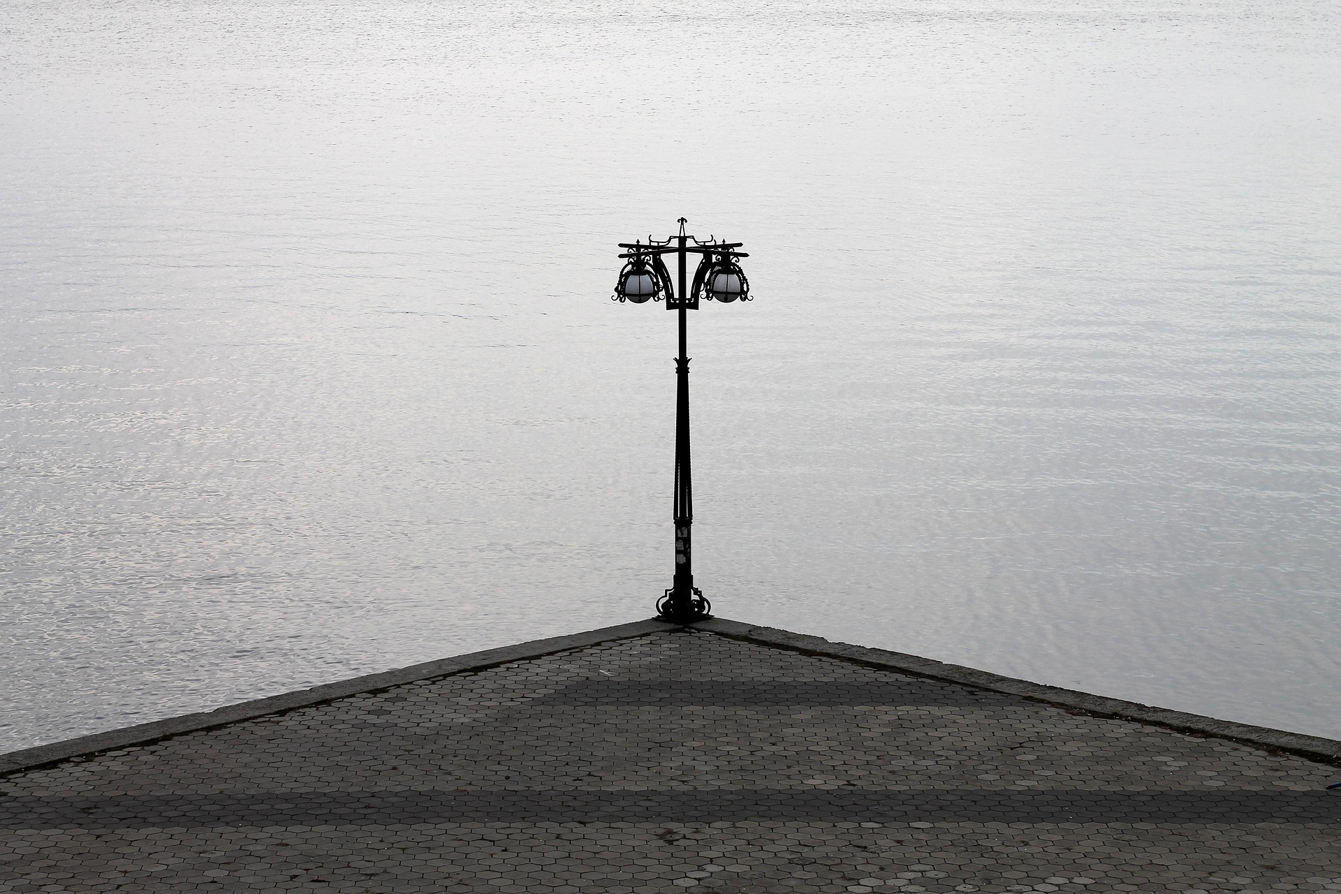 영화 서사 구조의 핵심 기법, 플래시백의 역사와 미학