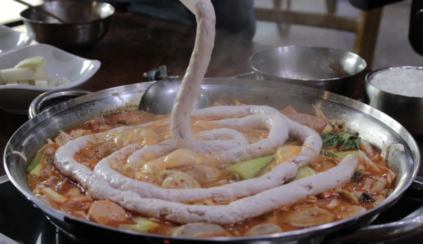 춘천 권바우부대찌게