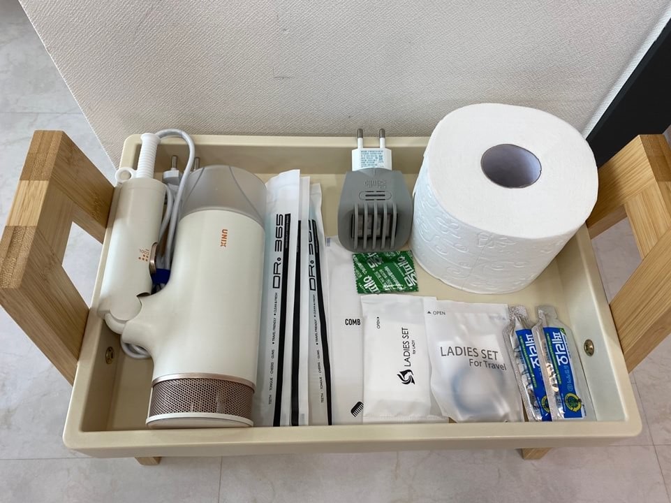 키즈비-풀빌라-거실-시설-이미지