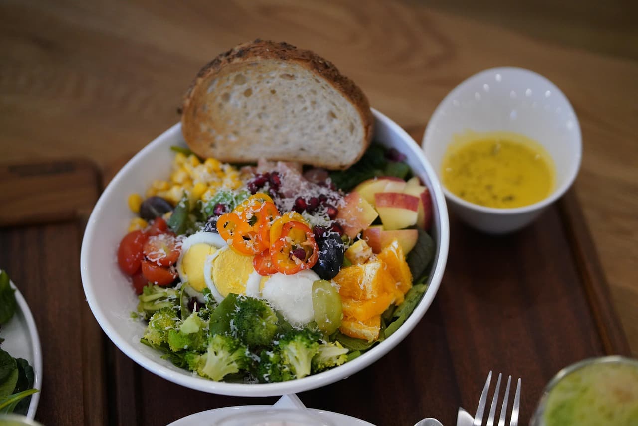 소식(小食) 습관이 건강에 미치는 긍정적인 영향