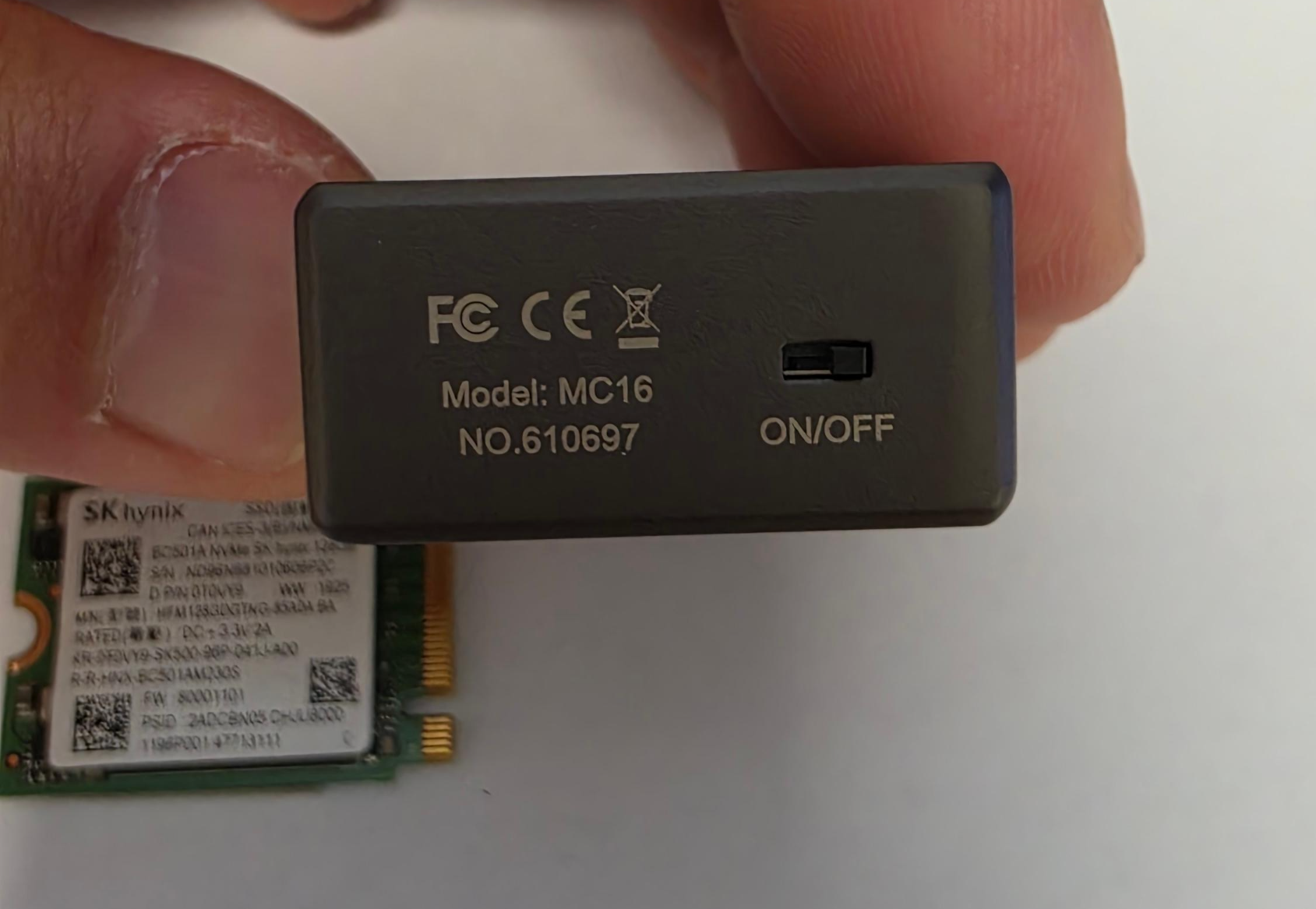 어뎁터 하단 on/off sw