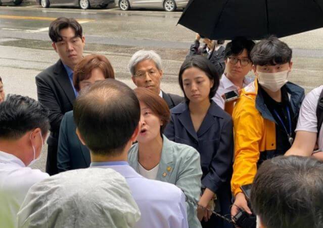 샤니 현장 방문 거부