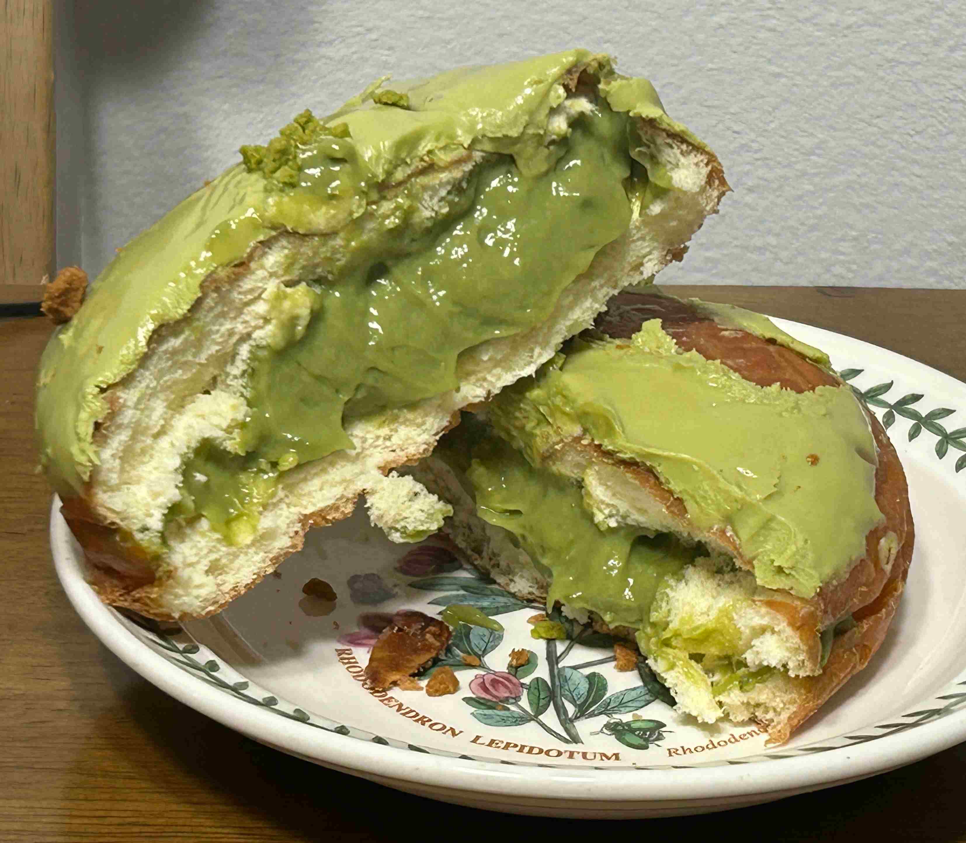 랜디스 녹차 도넛 단면