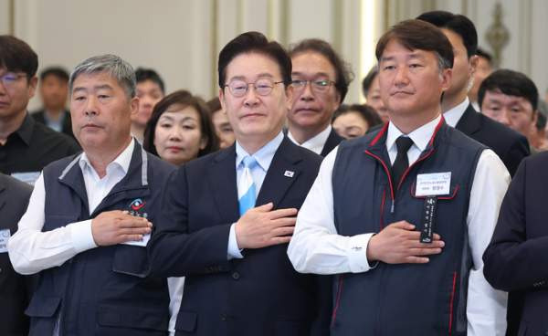 청와대 노동절 기념식의 역사적 의미와 정책 분석: 63년 만의 귀환, '근로자' 아닌 '노동자'로 2026