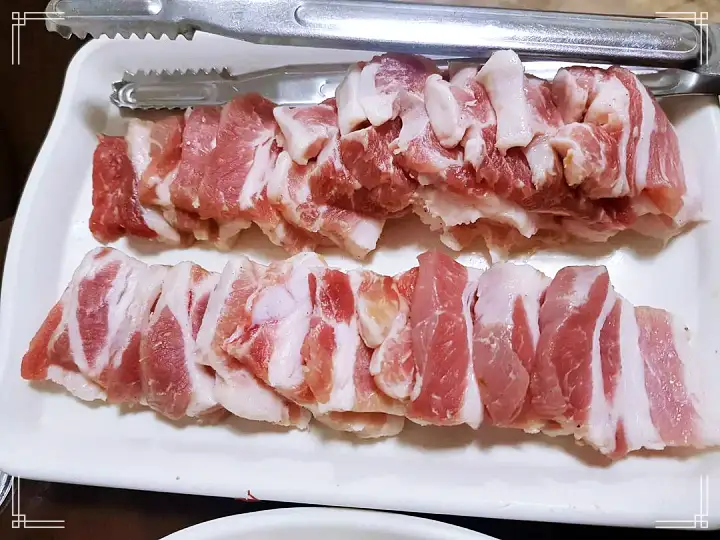 토요일은 밥이좋아 군포 당동 된장박이 삼겹살 맛집 생삼겹 통삼겹 된장에 넣어 숙성 나만 알고싶은 현지인 추천 토밥 좋아 방송정보