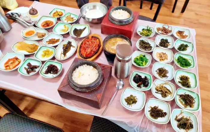 더덕구이 20가지 이상의 산나물과 청국장찌개 돌솥밥 산채정식 맛있는 곳 추천