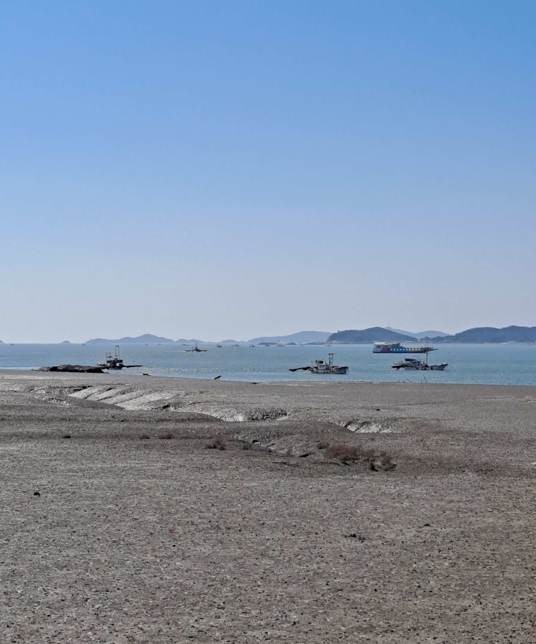 고기잡이하는 어선들