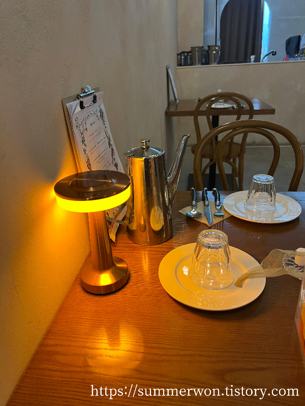 테이블사진