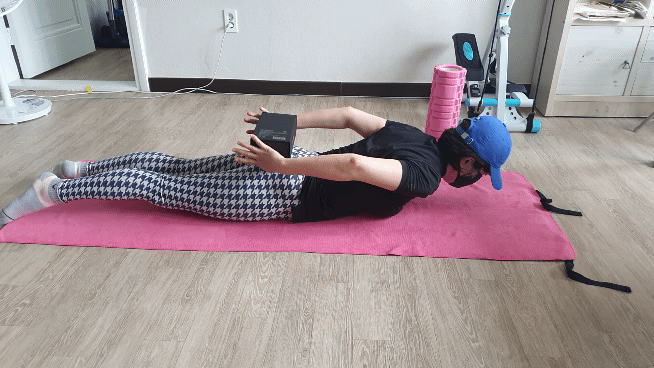 팔뚝살 빼는 운동