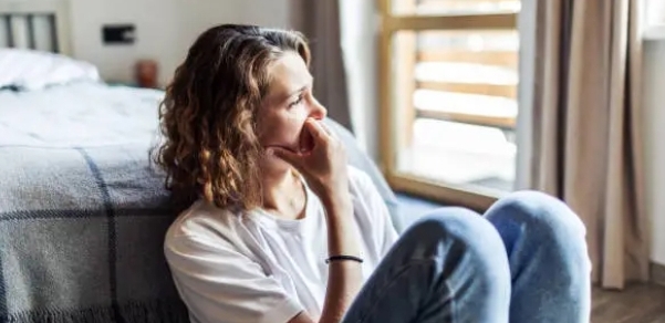 취업 고민 많은 20대 대학생 관련 사진